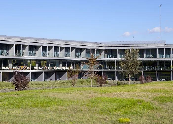Hotel Món Sant Benet